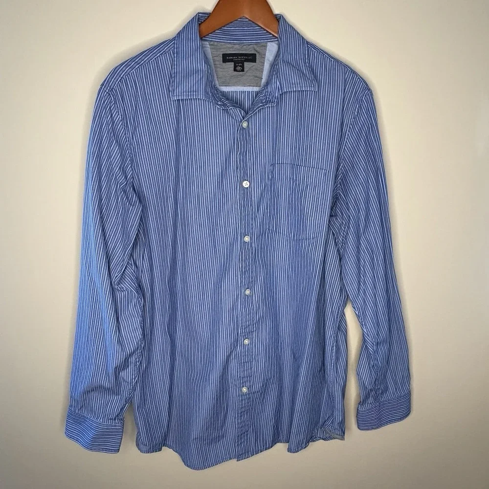 Banana Republic Button Up classic fit‎ Men's Extra Large (17-17 1/2) Blue Stripe